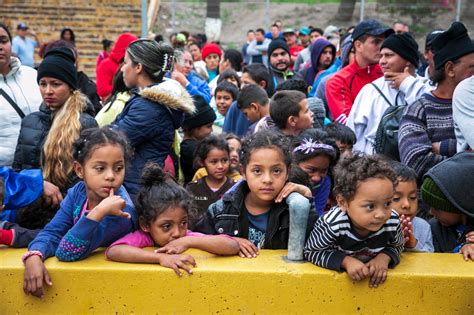 El sistema migratorio de Estados Unidos está cerca del colapso ¿cómo llegó hasta ahí? – Español