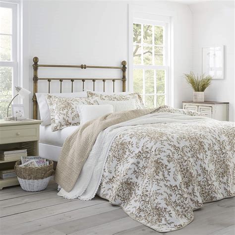 Romantic Laura Ashley Bedding Sets Add Charm To Your Bedroom