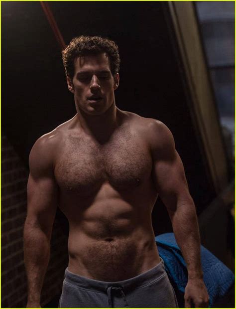 Henry Cavill Goes Shirtless for Workout Progress Photo!: Photo 3569616 ...