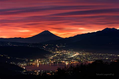 Red sky and the lake ... | Red sky, Sky, Lake