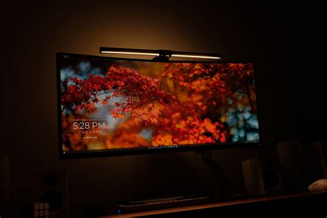 BenQ Screenbar Halo Review - Minimal Desk Setups