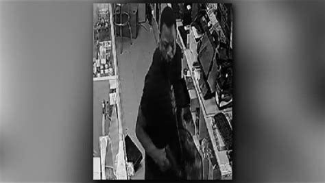 CMPD asking for help identifying robbery suspects | wcnc.com