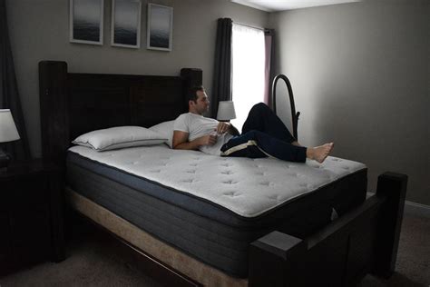 Helix Midnight LUXE Mattress Review