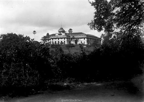 The History Behind Istana Woodneuk – ExplorerSG