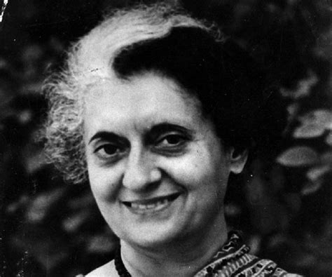 Indira Gandhi Biography - Childhood, Life Achievements & Timeline