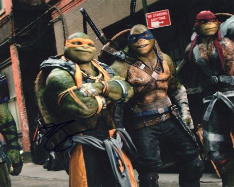 Noel Fisher Teenage Mutant Ninja Turtles Michelangelo Signed 8x10 Photo w/COA A - Movie Photos ...