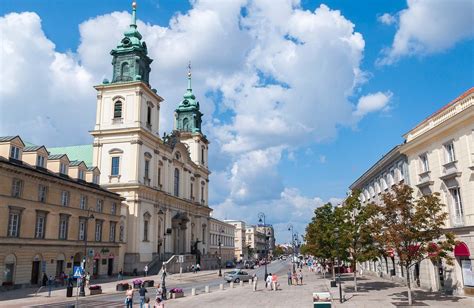 The Holy Cross Church - Warsaw - Arrivalguides.com