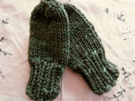 Chunky Baby Mittens with No Thumb Free Knitting Pattern