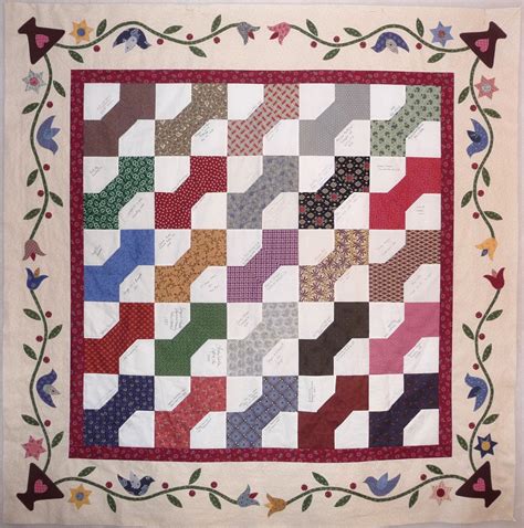 Quilting on the Crescent: Finished Flimsy: Treadle On Origami Bow-Tie ...