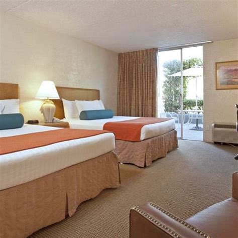 Ramada Tucson - Menlo Park - 1 tip from 483 visitors