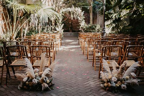 Boho And Quintessential New Orleans Wedding | Junebug Weddings