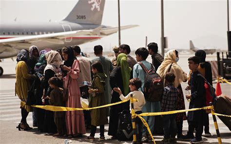 US advises citizens to avoid Kabul airport amid 'potential security ...