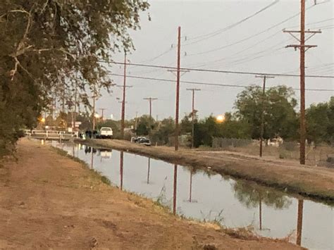 Floating body pulled out of Lower Valley canal by El Paso firefighters - KVIA