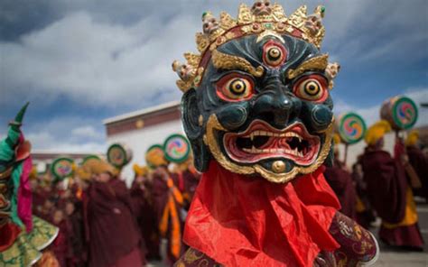 Tibetan Festivals - Tibetan New Year, Shoton Festival, Saga Dawa and all Festivals in Tibet