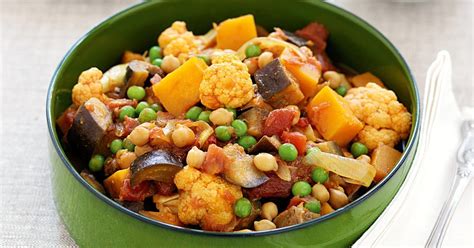 Indian vegetable and chickpea curry