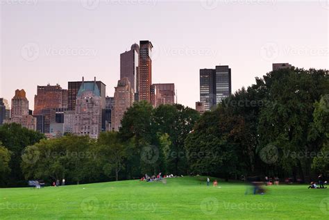 New York City Central Park at dusk panorama 8335103 Stock Photo at Vecteezy