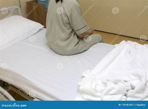 Recovery Room for Patients Covid 19 Stock Image - Image of medicine ...