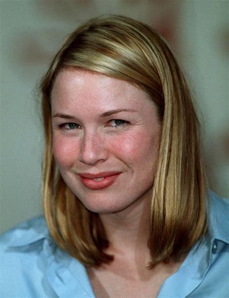 Renee Zellweger face spark plastic surgery rumours: We look at her ...