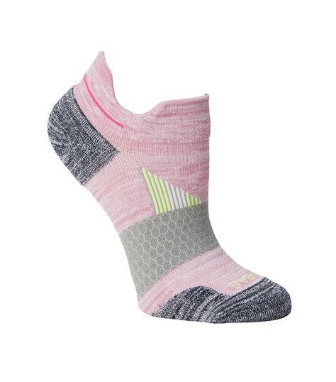 The 16 Best Moisture-Wicking Socks for Women, Hands Down | TheThirty