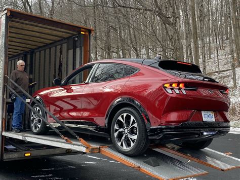 2021 Ford Mustang Mach-E : An exotic and electric SUV