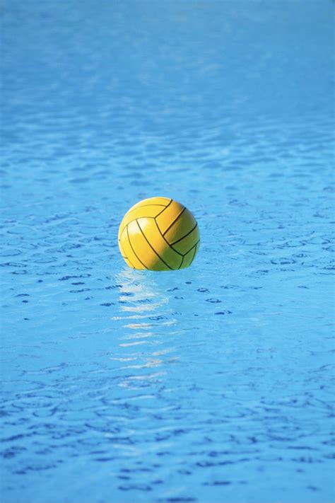 What Is a Volleyball Pool? - SportsRec