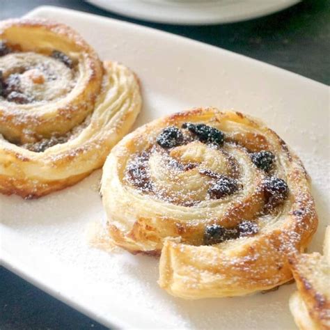 Mince Pie Pinwheels or Mincemeat Pinwheels, a delicious twist on the ...