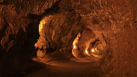 Nāhuku (Thurston Lava Tube) (U.S. National Park Service)