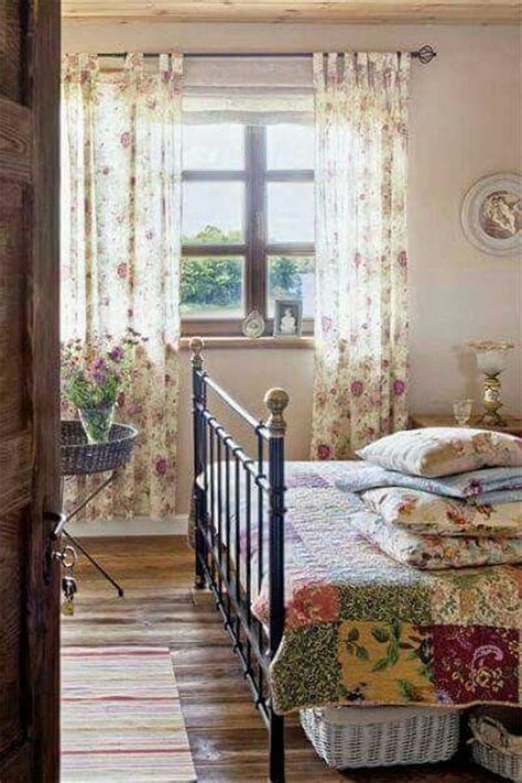 50+ Bohemian Farmhouse Inspiration 68 in 2020 | Country cottage bedroom, Country bedroom, French ...