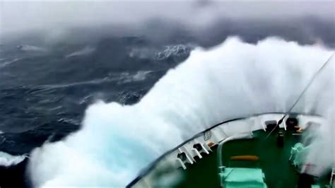 Massive storm and Huge waves at Drake passage, Good ending! - YouTube