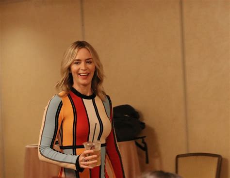 MARY POPPINS RETURNS Emily Blunt (“Mary Poppins”) interview! - The ...
