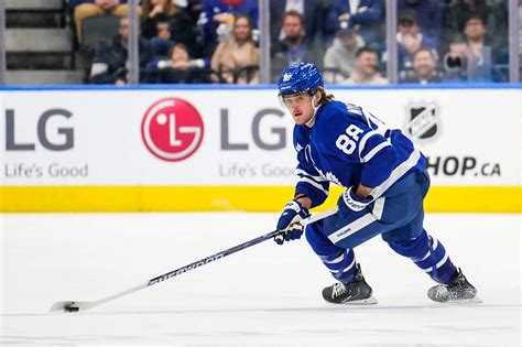 William Nylander Switches to Centre for Toronto Maple Leafs, Creating ...