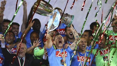 The Supercoppa Italia trophy is ridiculously huge - The Siren's Song