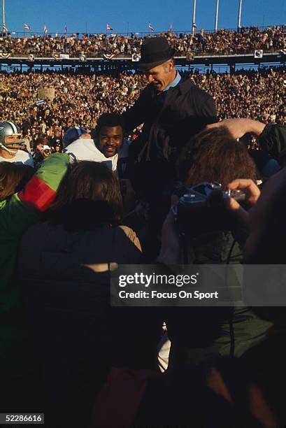 Super Bowl Vi Photos and Premium High Res Pictures - Getty Images