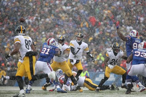 Pittsburgh Steelers vs. Buffalo Bills: A History of the Rivalry ...