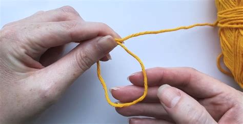 Magic Circle Crochet Tutorial (with Video & Step by Step Pictures) - Craft Fix
