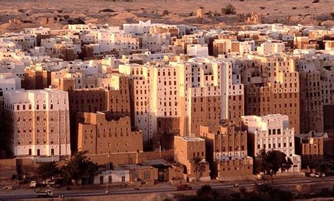 Mud Skyscrapers in Shibam, Yemen | Unesco heritage site, Heritage site ...