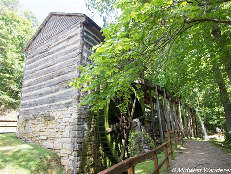 Exploring Squire Boone Caverns and Village