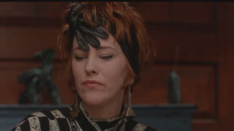 Catherine O'Hara as Delia Deetz in 'Beetlejuice' - Catherine O'Hara Image (23865630) - Fanpop