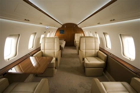 Challenger 605 Private Jet Aircraft for executive traveler