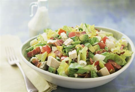 Low-Carb Salad Recipe With Chicken, Bacon, and Apple