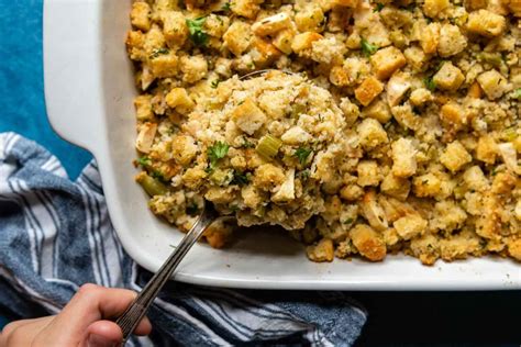 How to Make Gluten-Free Stuffing (Moist & Delicious) - Easy Recipe