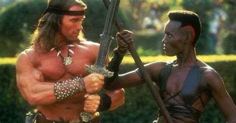 Arnold Schwarzenegger Conan Sword