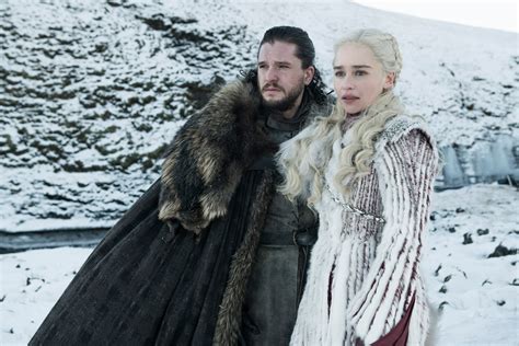 1280x2120 Jon Snow And Daenerys Targaryen Game Of Thrones Season 8 ...