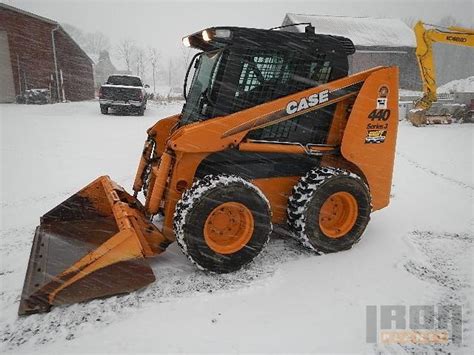 Case 440SERIES3 Skid Steer Loader Specs and Dimensions - VeriTread