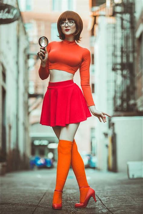 Velma Cosplay From Scooby-Doo - Media Chomp