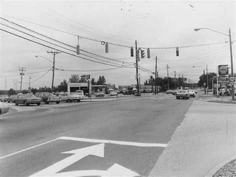 Intersection of Routes 20 & 306 in Mentor in the 1960s | Lake county, Ohio history, Mentor ohio