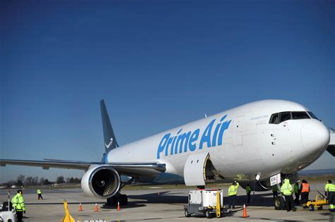 Amazon starts flexing muscle in new space: Air cargo | VentureBeat