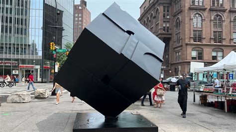 Astor Place Cube: NYC sculpture returns to spinning glory in East Village - ABC7 New York