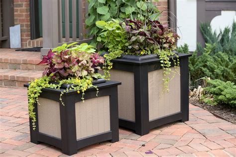 Diy Large Wooden Planters For Outdoors - doing it yourself