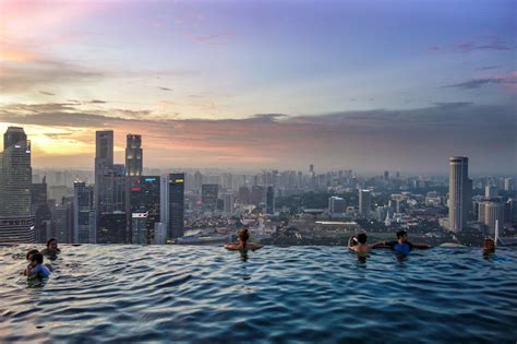 Infinity Pool Marina Bay Singapore Hotel - angelicheritornanoacasa